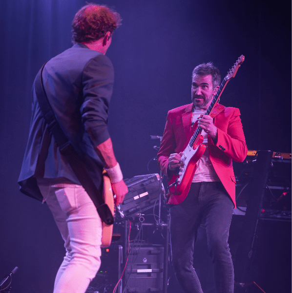 Dire Streets - the stand out Dire Straits tribute in the UK banner image