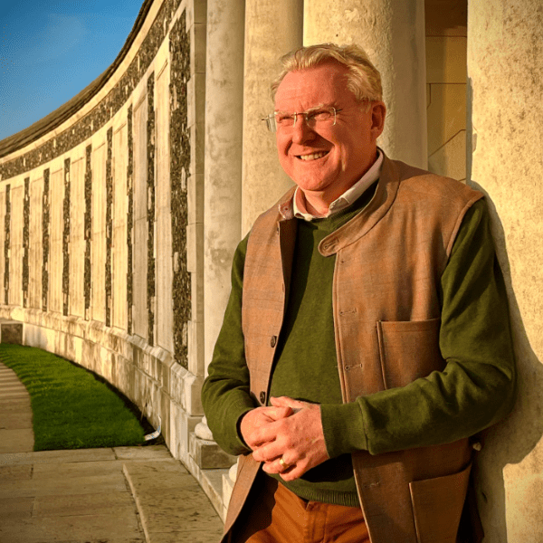 Antiques Roadshow's Mark Smith: For Valour – The Story of the Victoria Cross banner image