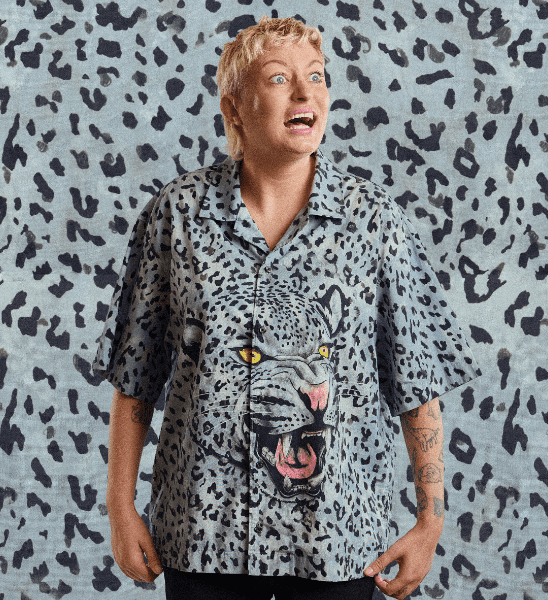 Harriet Dyer - Easily Distra..... banner image