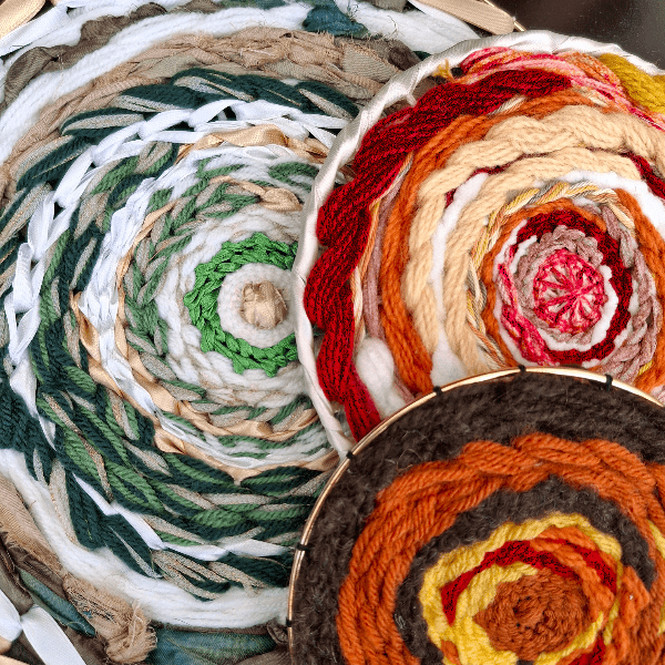 Circle Weaving, seasonal colours and textures - Weaving Workshop banner image