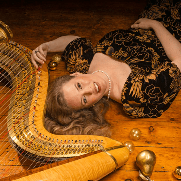 Harriet Adie (harp) banner image