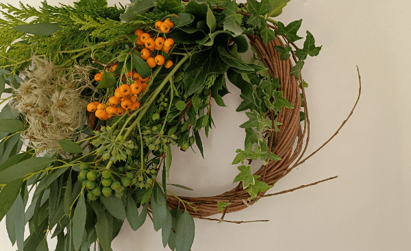 Workshop: One Day Natural Christmas Decorations course with Jo Hammond banner image
